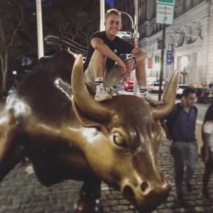 Meet your Posher, Eric